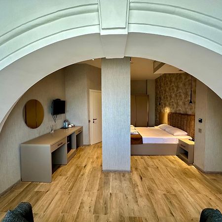 Emerald Hotel Batumi Kültér fotó
