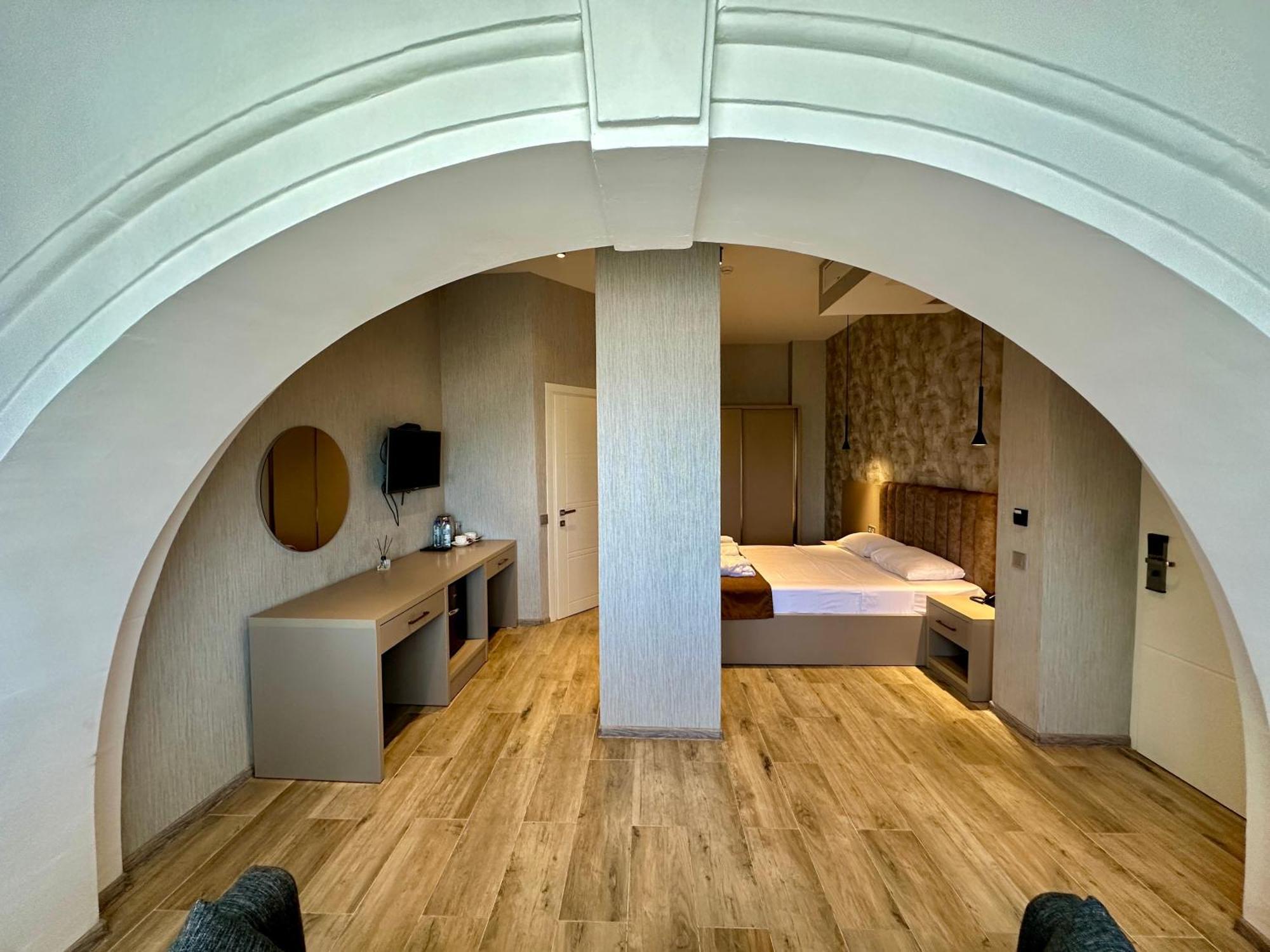 Emerald Hotel Batumi Kültér fotó